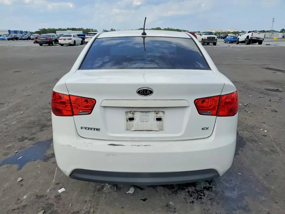 2010 KIA FORTE EX  