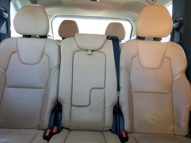 2016 VOLVO XC90 T6