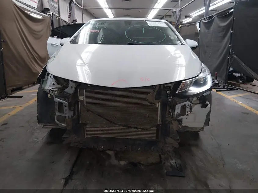 2018 CHEVROLET CRUZE LT AUTO