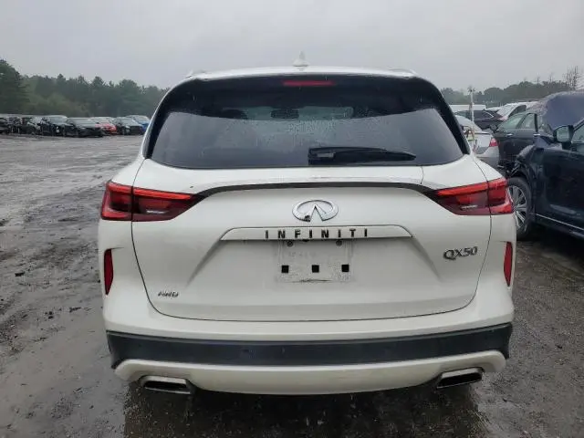 2021 INFINITI QX50 LUXE  