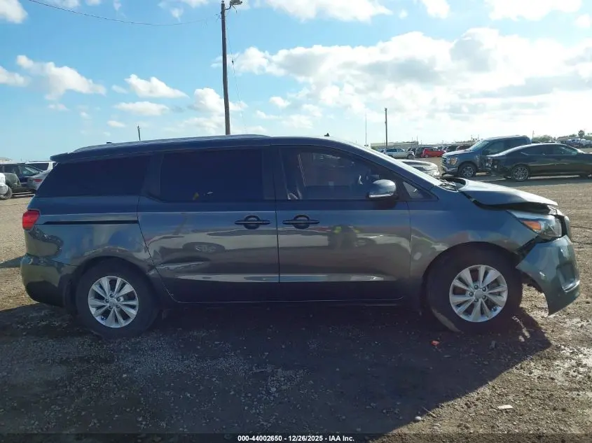 2016 KIA SEDONA LX