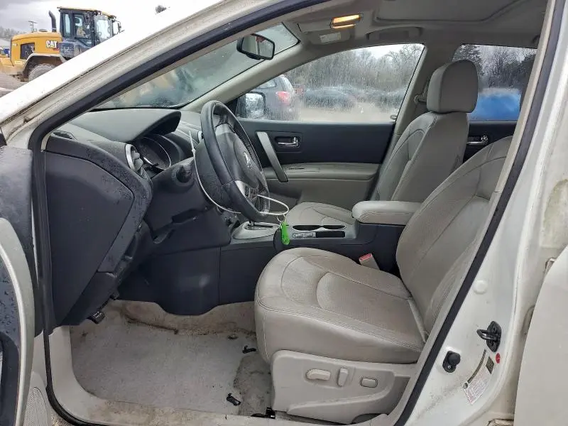 2013 NISSAN ROGUE S  