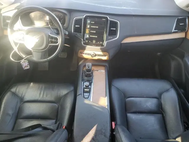 2021 VOLVO XC90 T6 MOMENTUM  