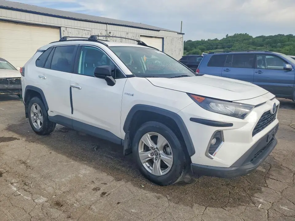 2021 TOYOTA RAV4 LE  