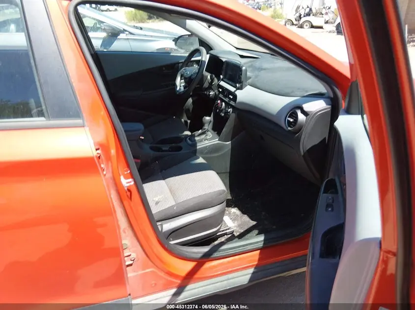 2020 HYUNDAI KONA SE