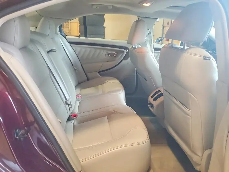 2011 FORD TAURUS LIMITED  