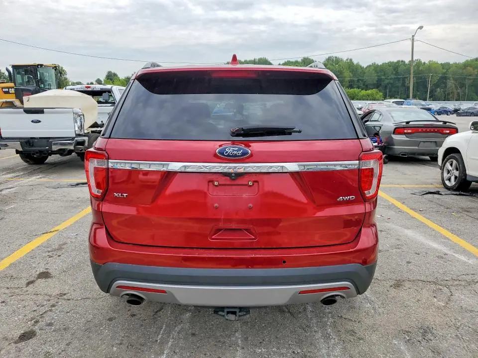 2017 FORD EXPLORER XLT  