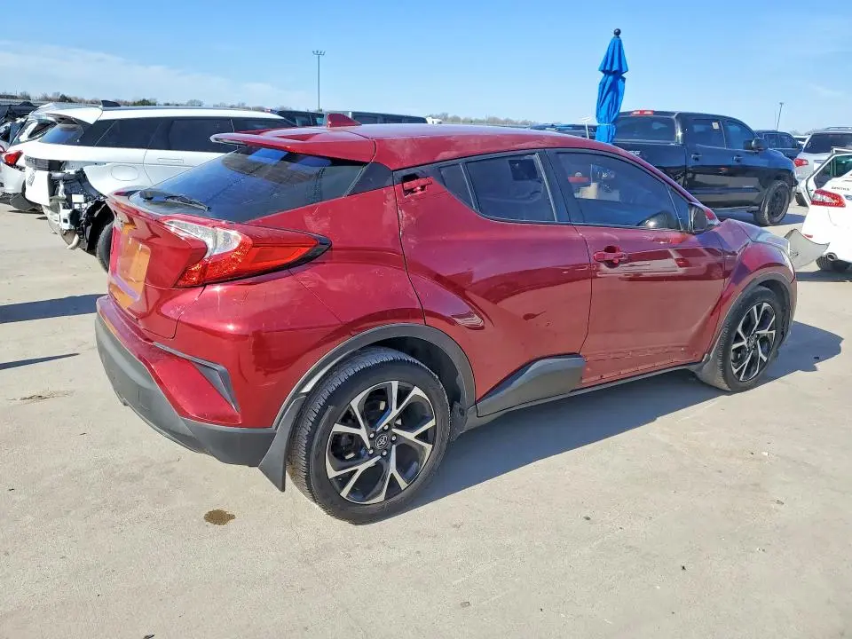 2018 TOYOTA C-HR XLE  