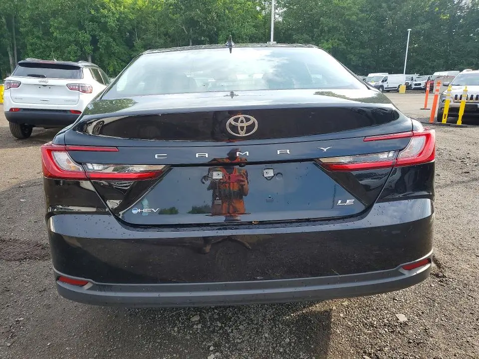 2026 TOYOTA CAMRY LE  