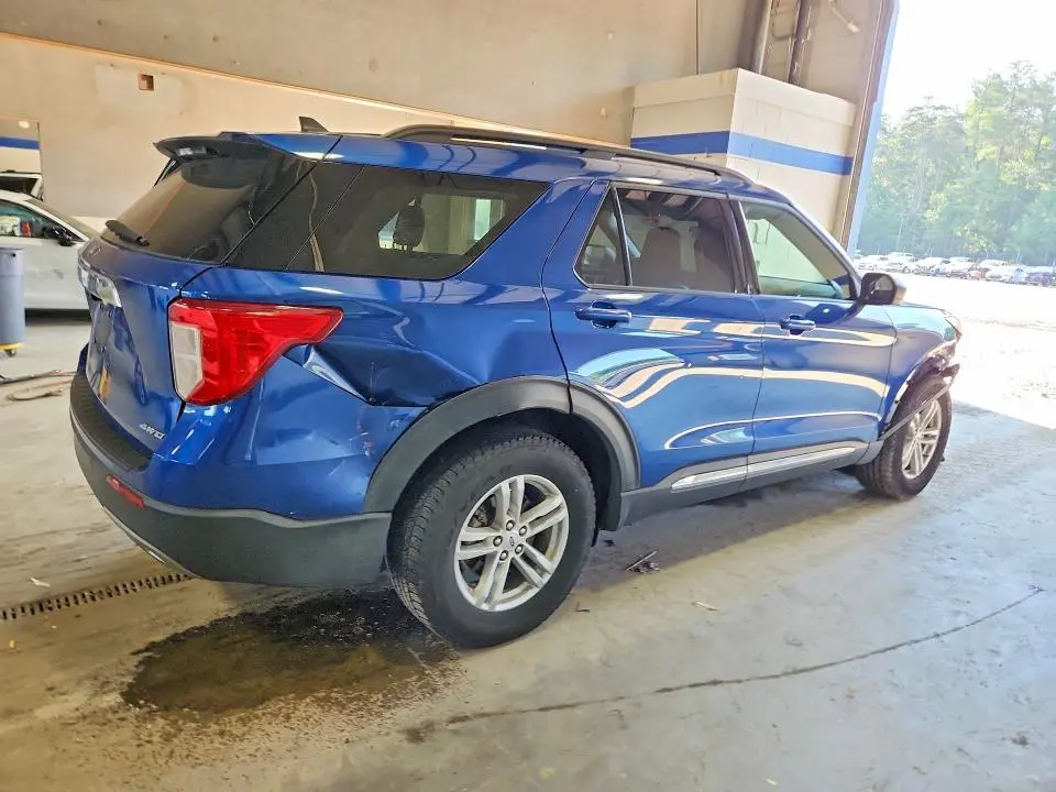 2021 FORD EXPLORER XLT  