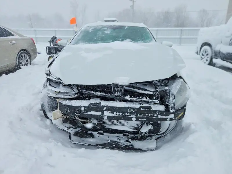 2013 VOLKSWAGEN JETTA HYBRID  