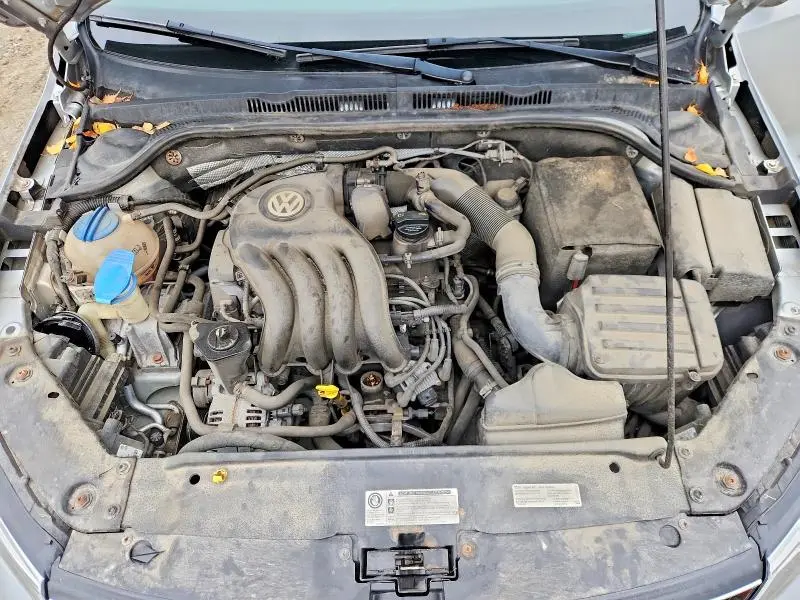 2015 VOLKSWAGEN JETTA BASE  