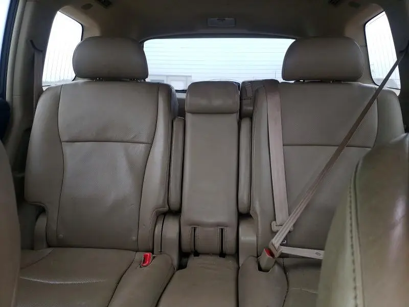 2011 TOYOTA HIGHLANDER LIMITED  
