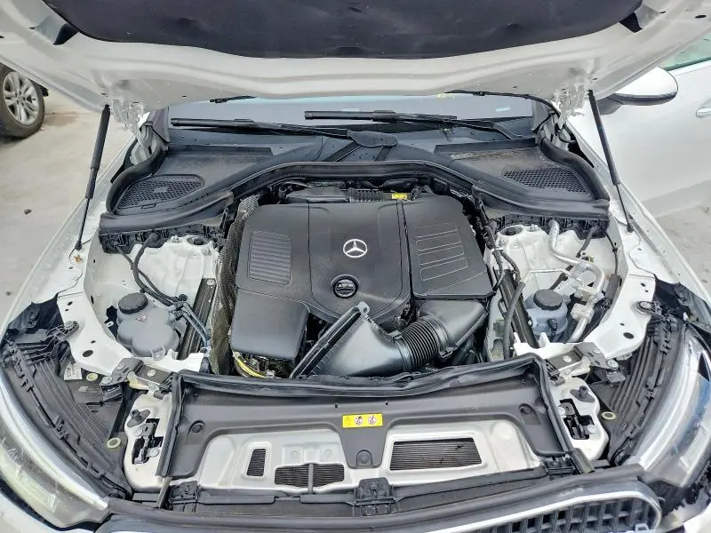 2025 MERCEDES-BENZ GLC 300  