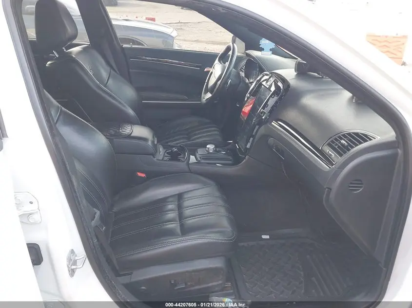 2019 CHRYSLER 300 300S
