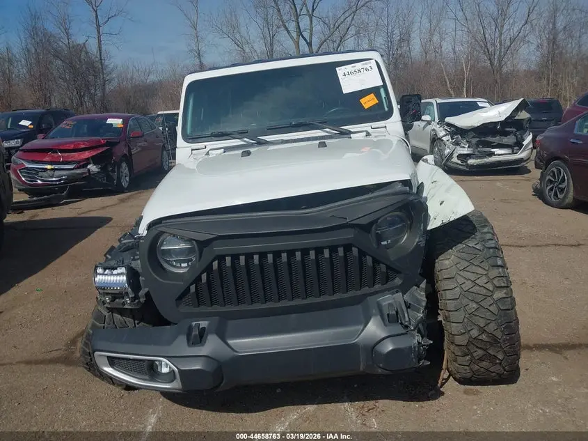 2018 JEEP WRANGLER UNLIMITED SAHARA 4X4