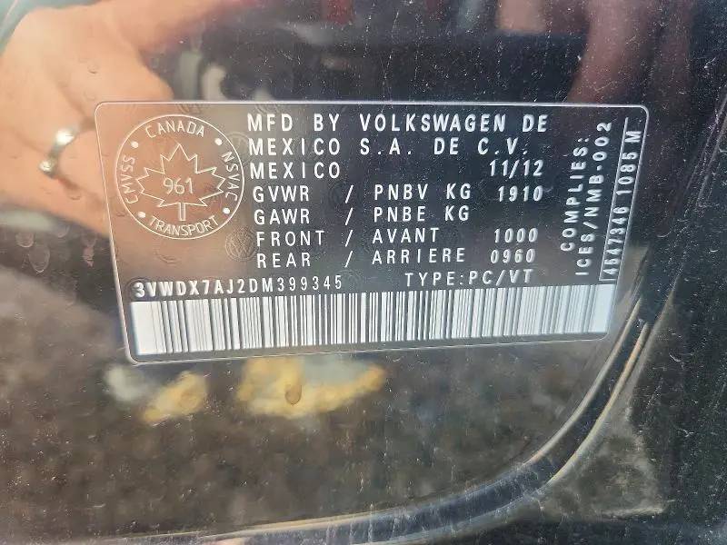 2013 VOLKSWAGEN JETTA   