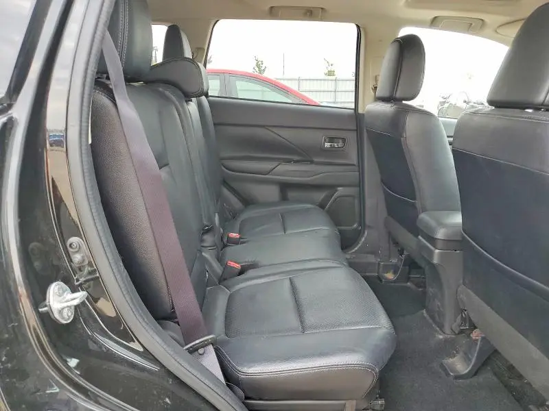 2016 MITSUBISHI OUTLANDER GT  