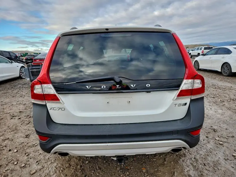 2016 VOLVO XC70 T5 CLASSIC PLATINUM  