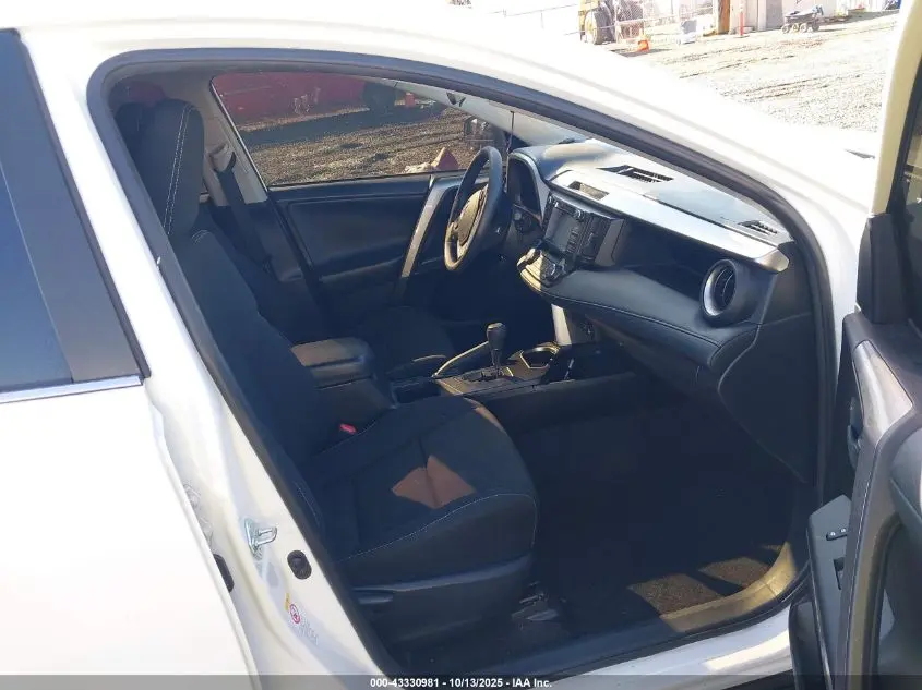 2018 TOYOTA RAV4 HYBRID LE