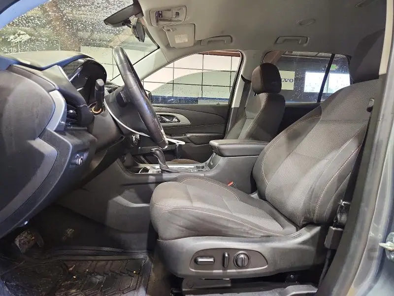 2020 CHEVROLET TRAVERSE LT  