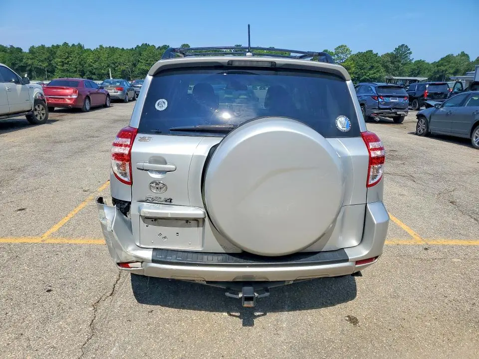 2011 TOYOTA RAV4 BASE  