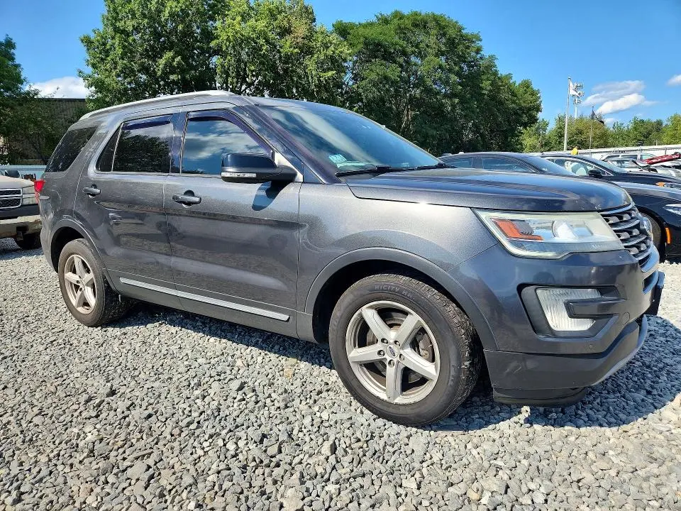 2016 FORD EXPLORER XLT  