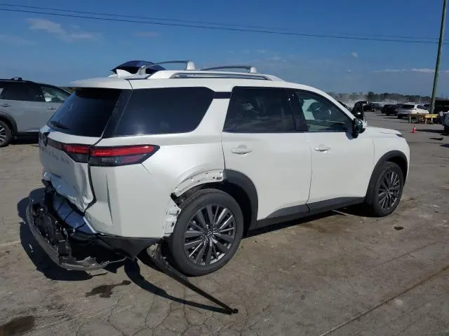 2025 NISSAN PATHFINDER SL  
