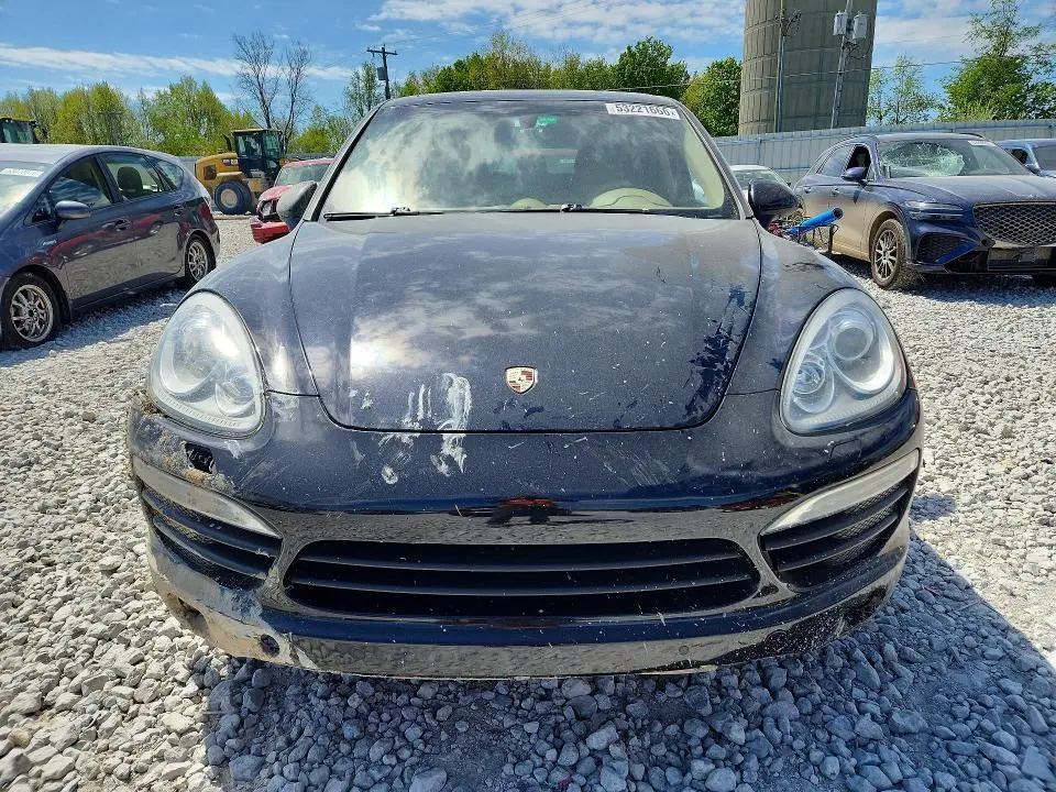 2014 PORSCHE CAYENNE S  