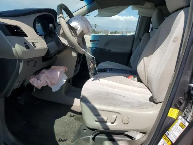 2012 TOYOTA SIENNA LE  