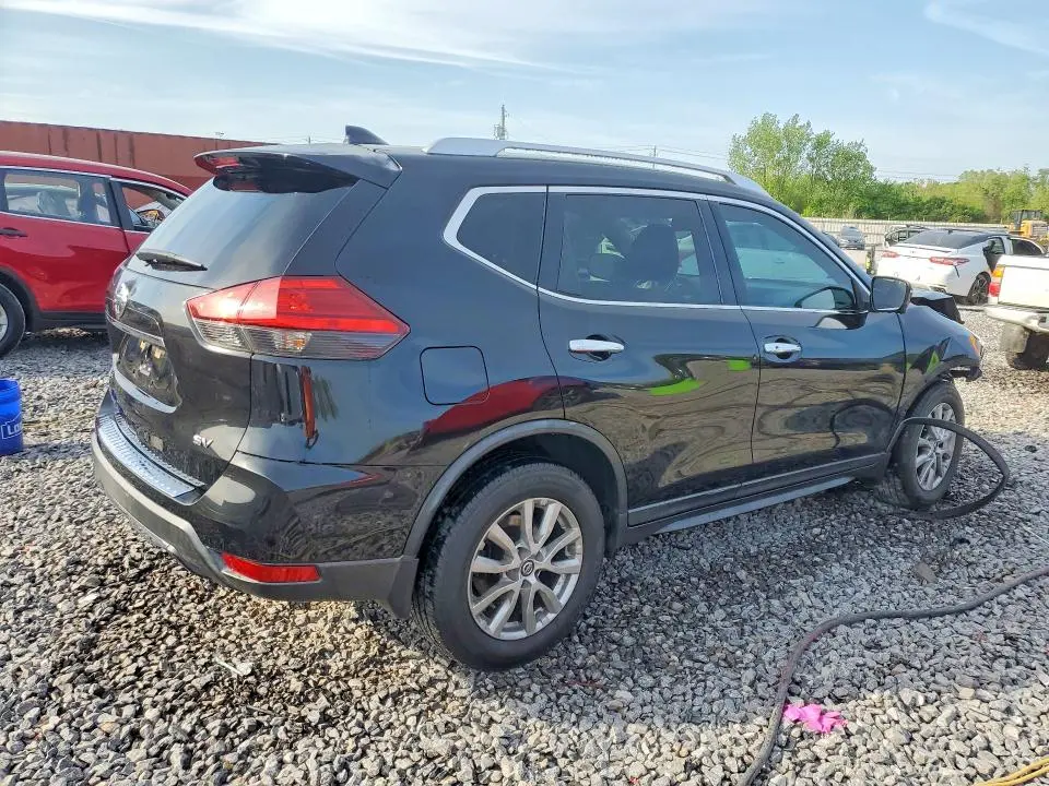 2017 NISSAN ROGUE SV  