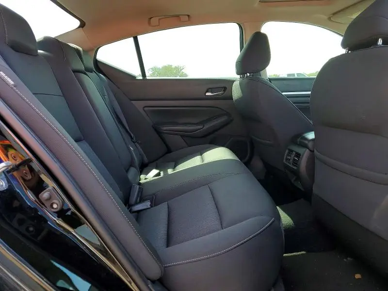 2019 NISSAN ALTIMA SV  