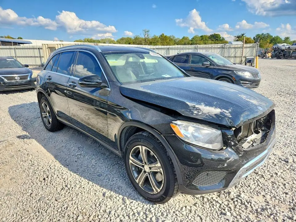 2017 MERCEDES-BENZ GLC 300  