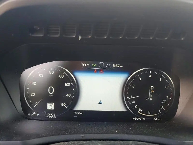 2017 VOLVO XC90 T6  