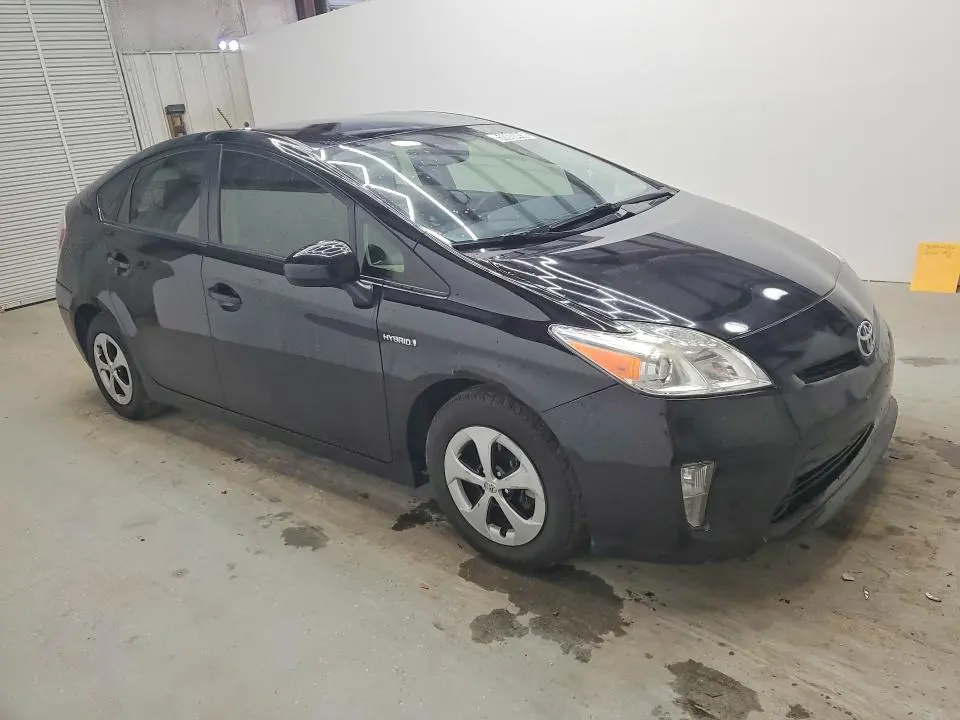 2015 TOYOTA PRIUS FOUR  