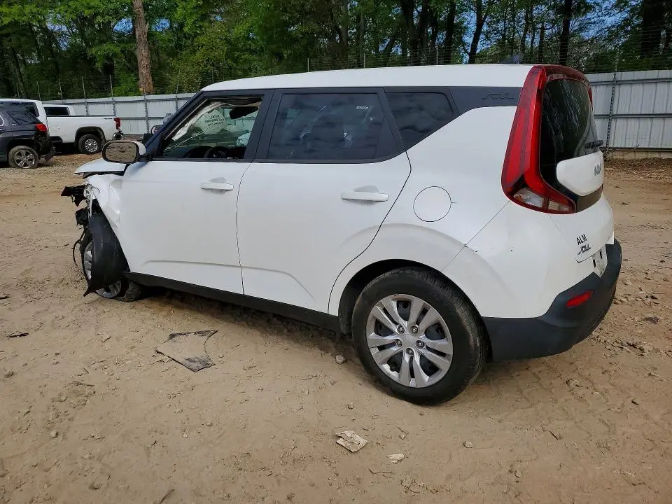 2022 KIA SOUL LX  