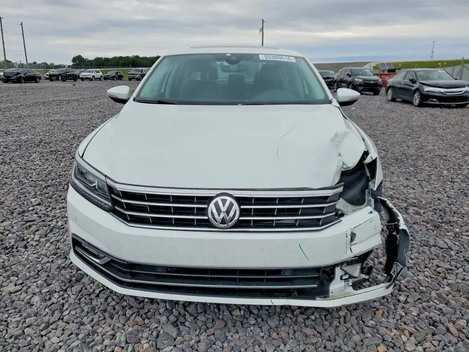 2017 VOLKSWAGEN PASSAT SEL PREMIUM  