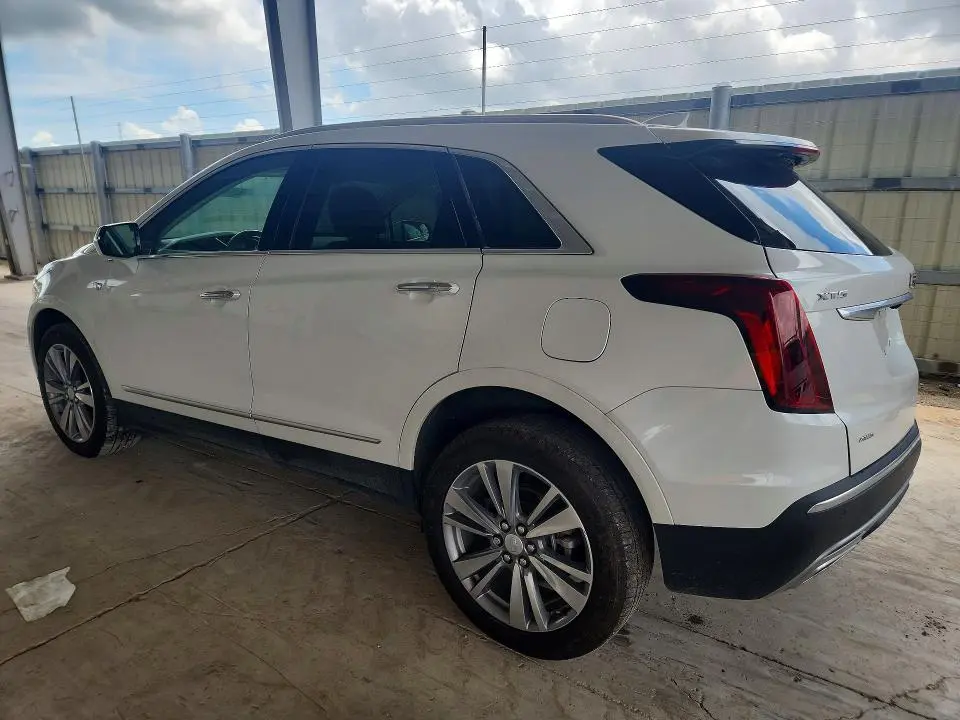 2024 CADILLAC XT5 PREMIUM LUXURY  