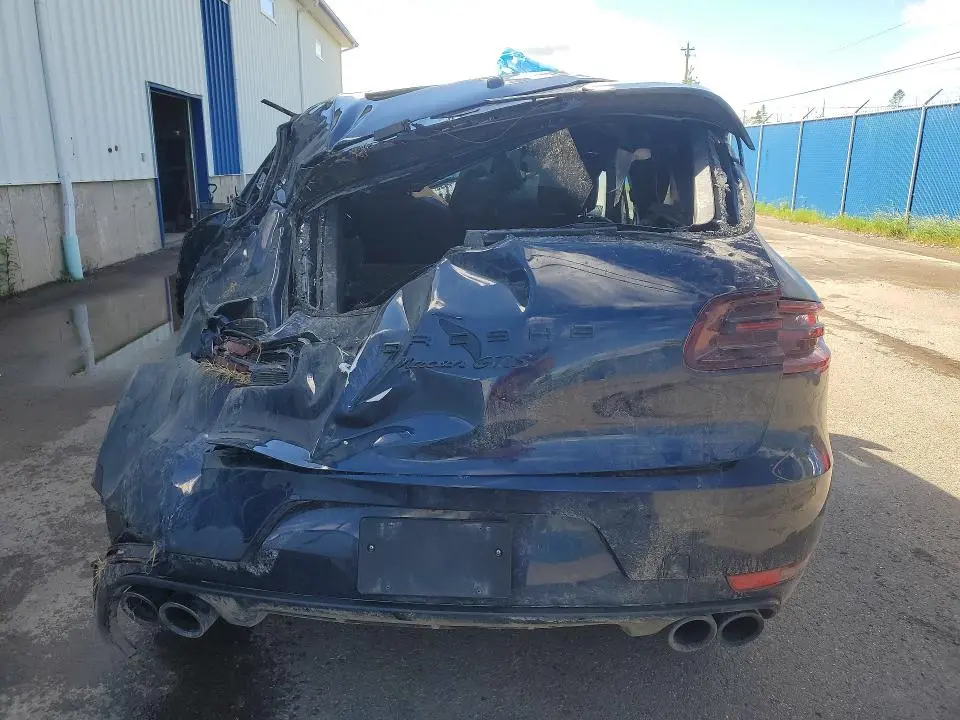 2018 PORSCHE MACAN GTS  