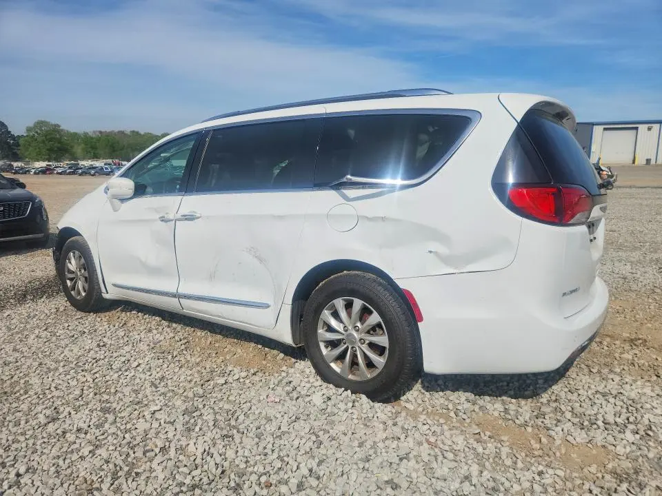 2019 CHRYSLER PACIFICA TOURING L  