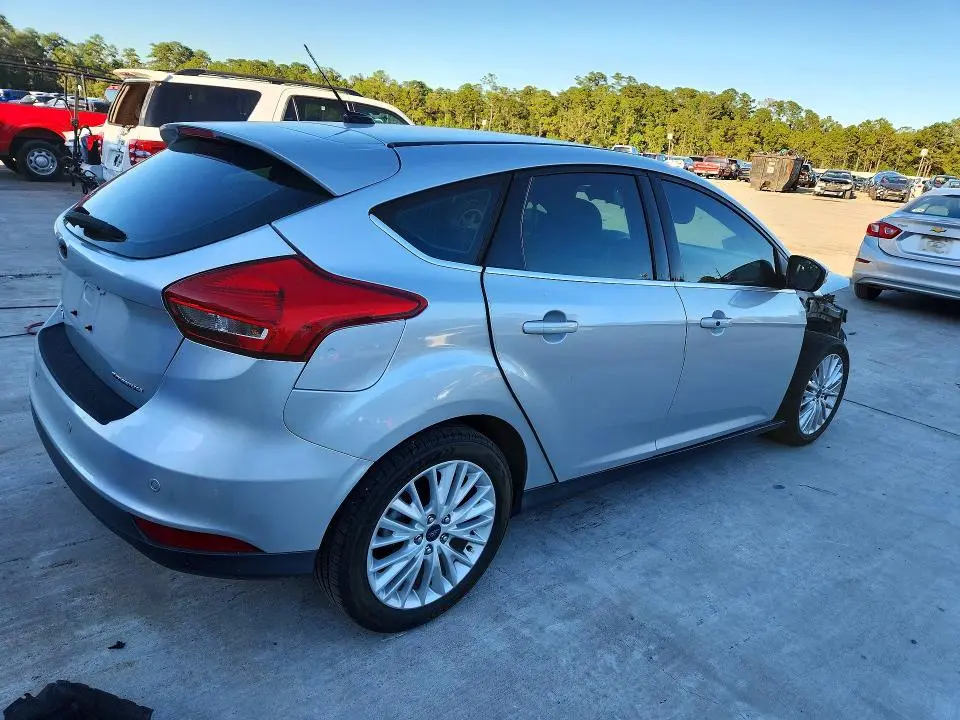 2017 FORD FOCUS TITANIUM  