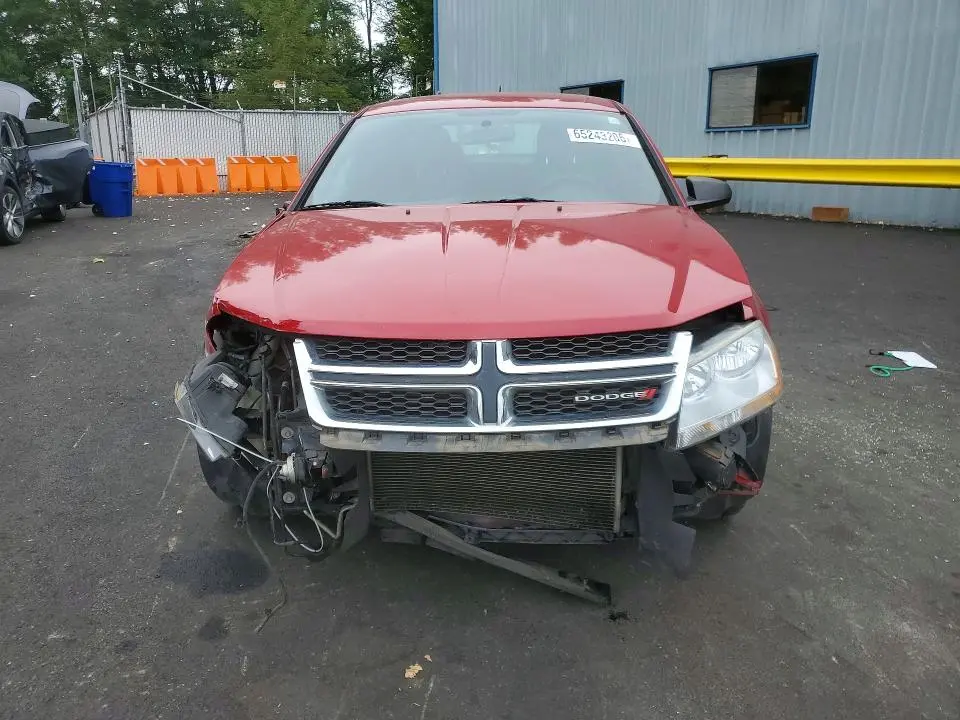 2013 DODGE AVENGER SE  