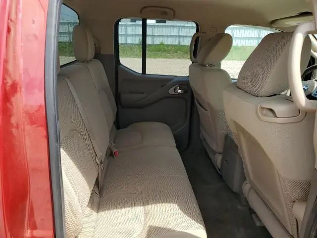 2010 NISSAN FRONTIER CREW CAB SE  