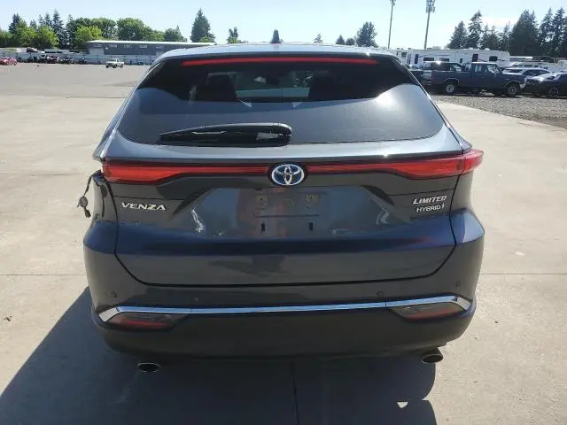 2022 TOYOTA VENZA LE  