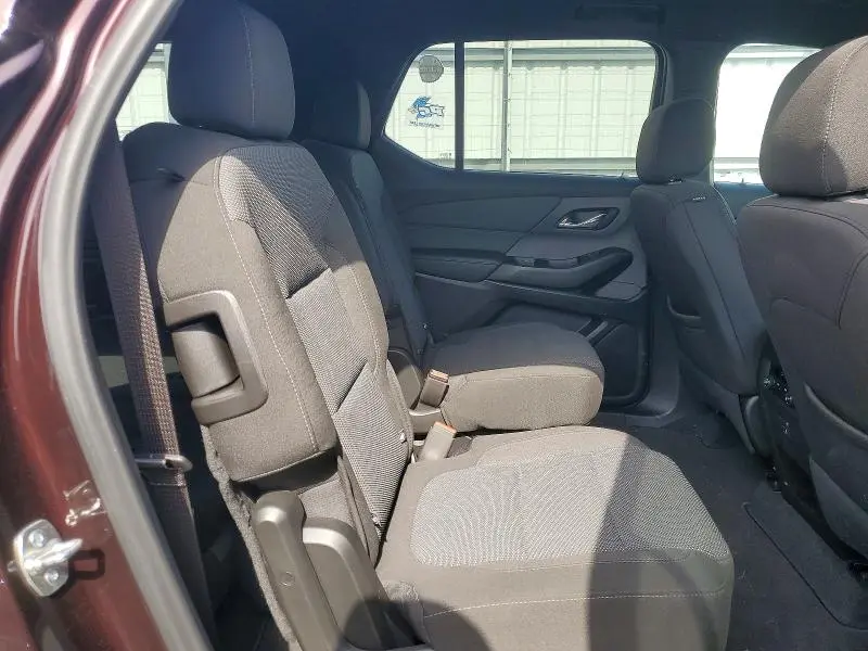 2023 CHEVROLET TRAVERSE LT  