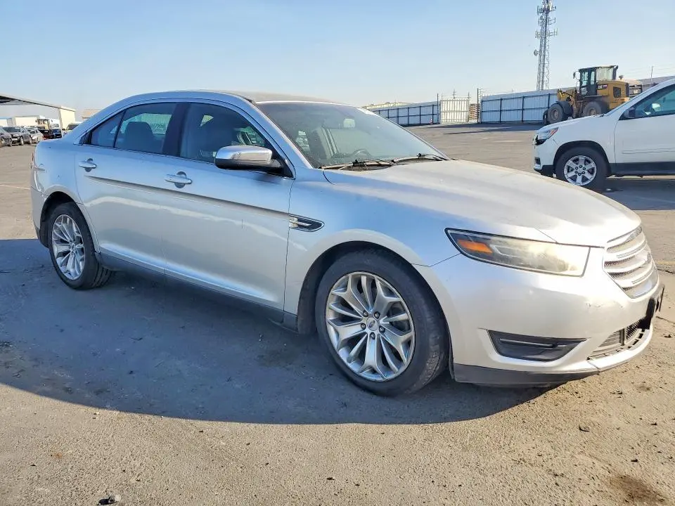 2015 FORD TAURUS LIMITED  
