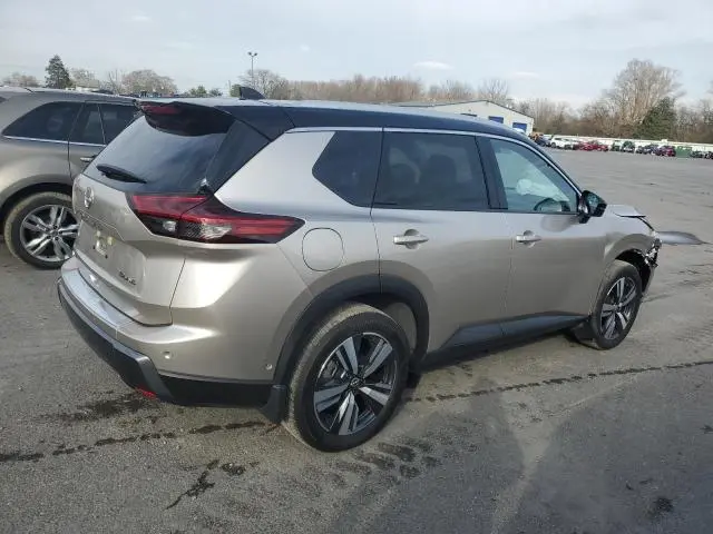 2025 NISSAN ROGUE SL  