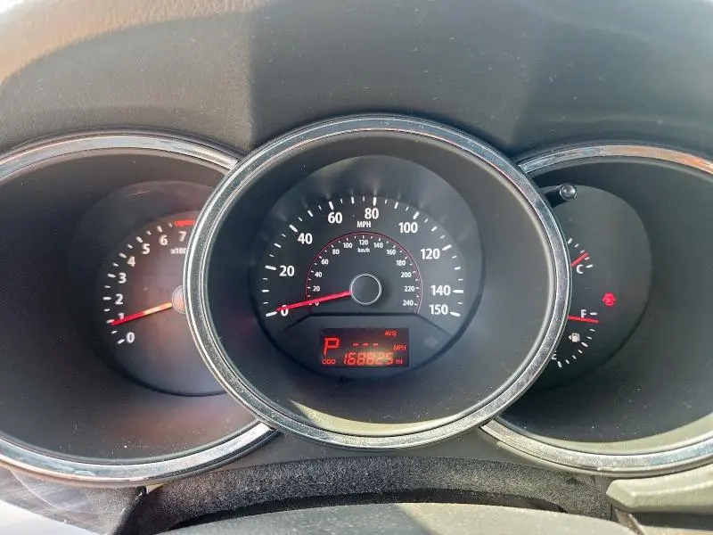 2011 KIA SORENTO BASE  