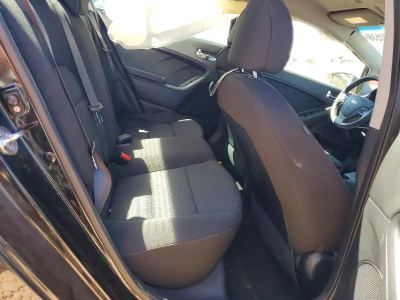 2016 KIA FORTE LX  