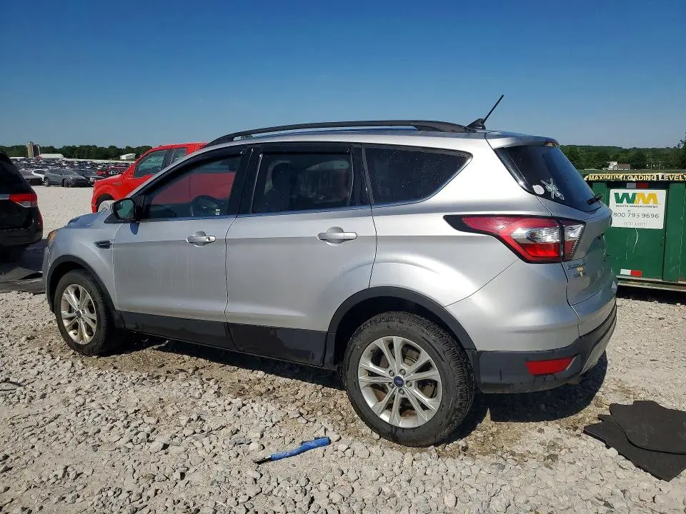 2018 FORD ESCAPE SE  